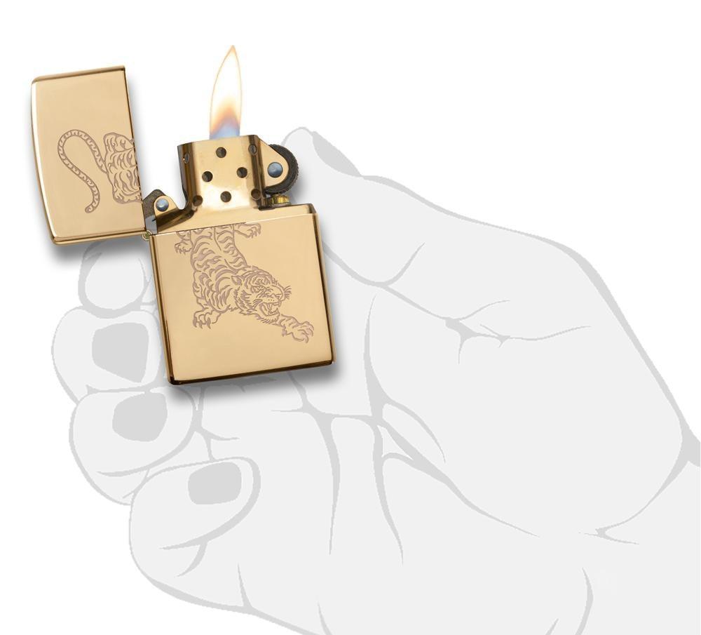 Zippo High Polish Brass Tiger Design Pocket Lighter Zippo